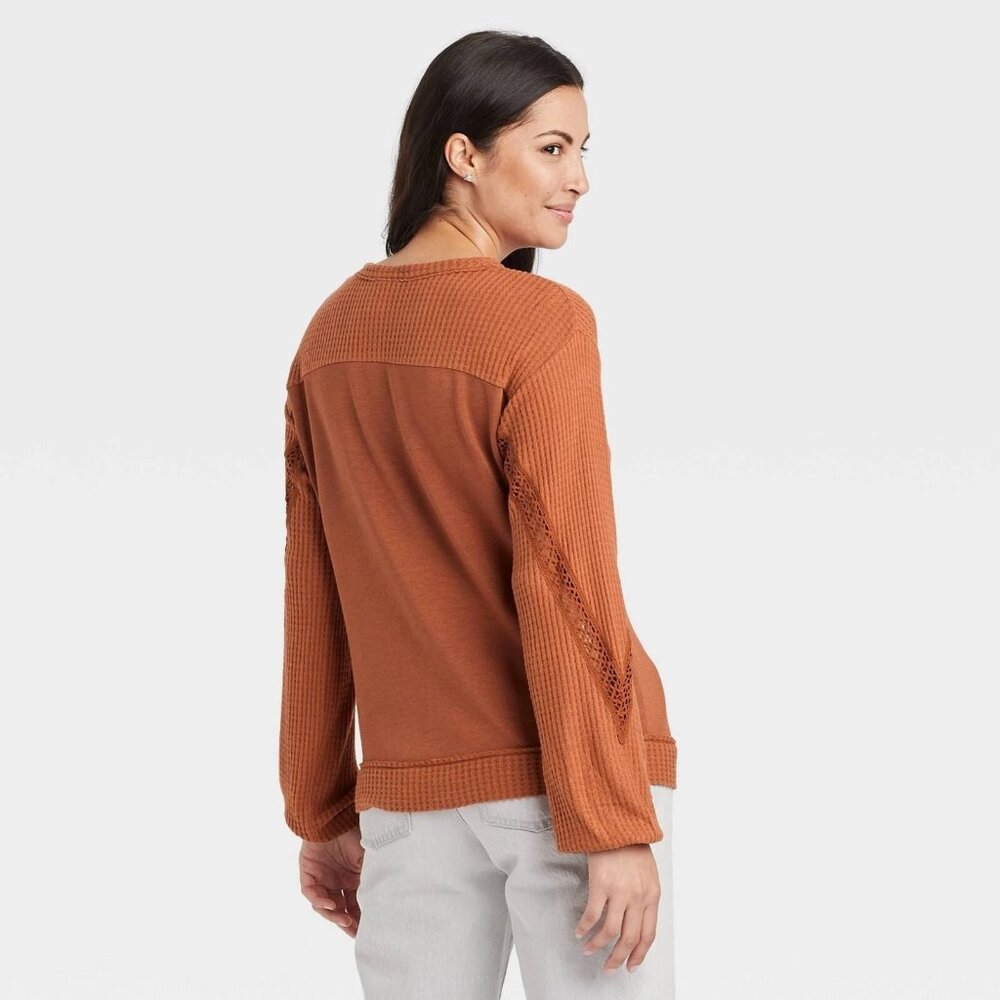 Knox Rose Lace Cutout Thermal & Waffle Knit Cave Brown LS Top - Picture 4 of 8